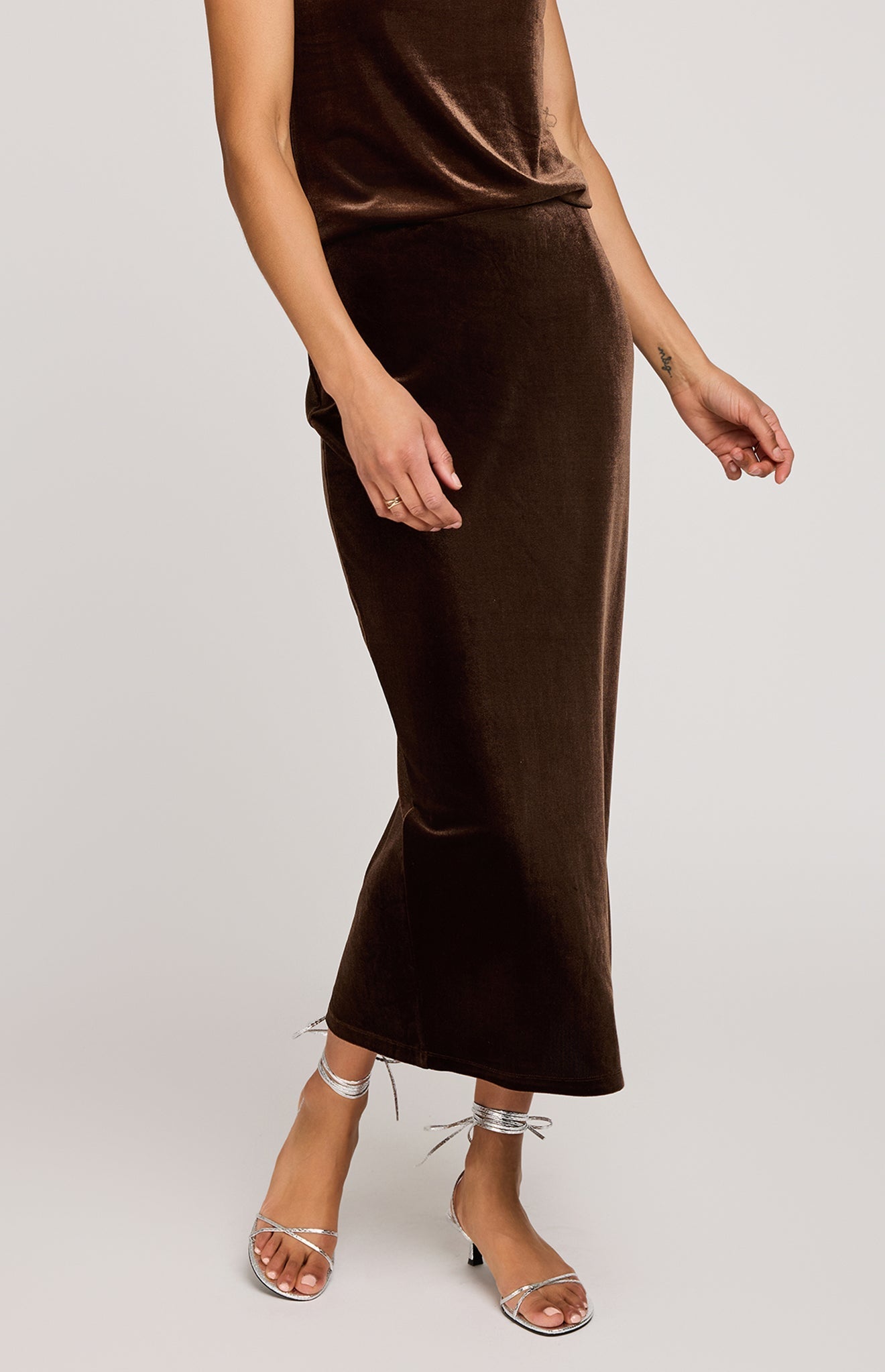 Gentle Fawn Dahlia Velvet Skirt – Ganache Brown Luxe Velvet Skirt