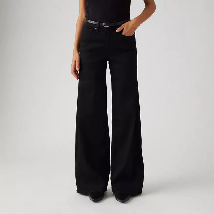 318 Shaping Wide Leg - Soft Black | Levi's | Pre-Fall