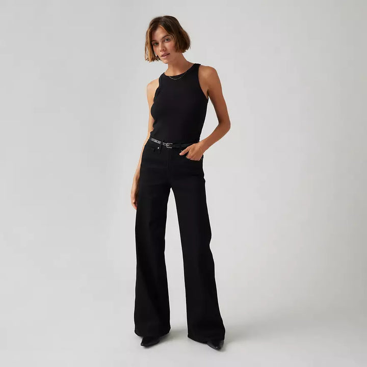 318 Shaping Wide Leg - Soft Black | Levi's | Pre-Fall