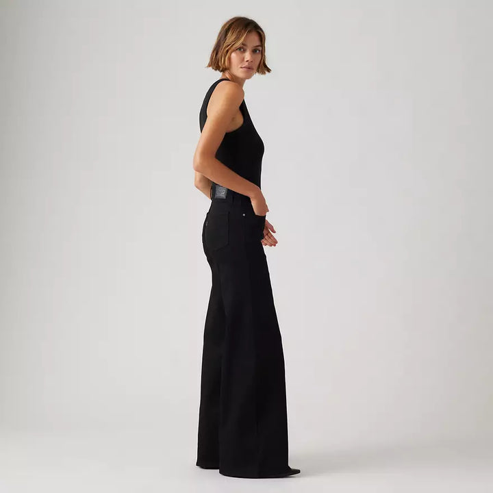 318 Shaping Wide Leg - Soft Black | Levi's | Pre-Fall