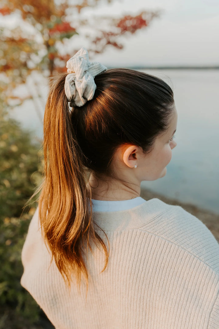 Heather Grey Rib Knit Scrunchie | Barbays