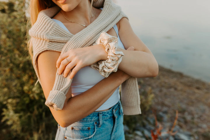 Hazelnut Lilies Scrunchie | Barbays