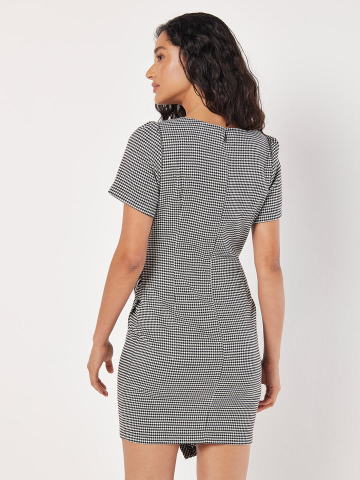 Houndstooth Bodycon Wrap Dress | Apricot