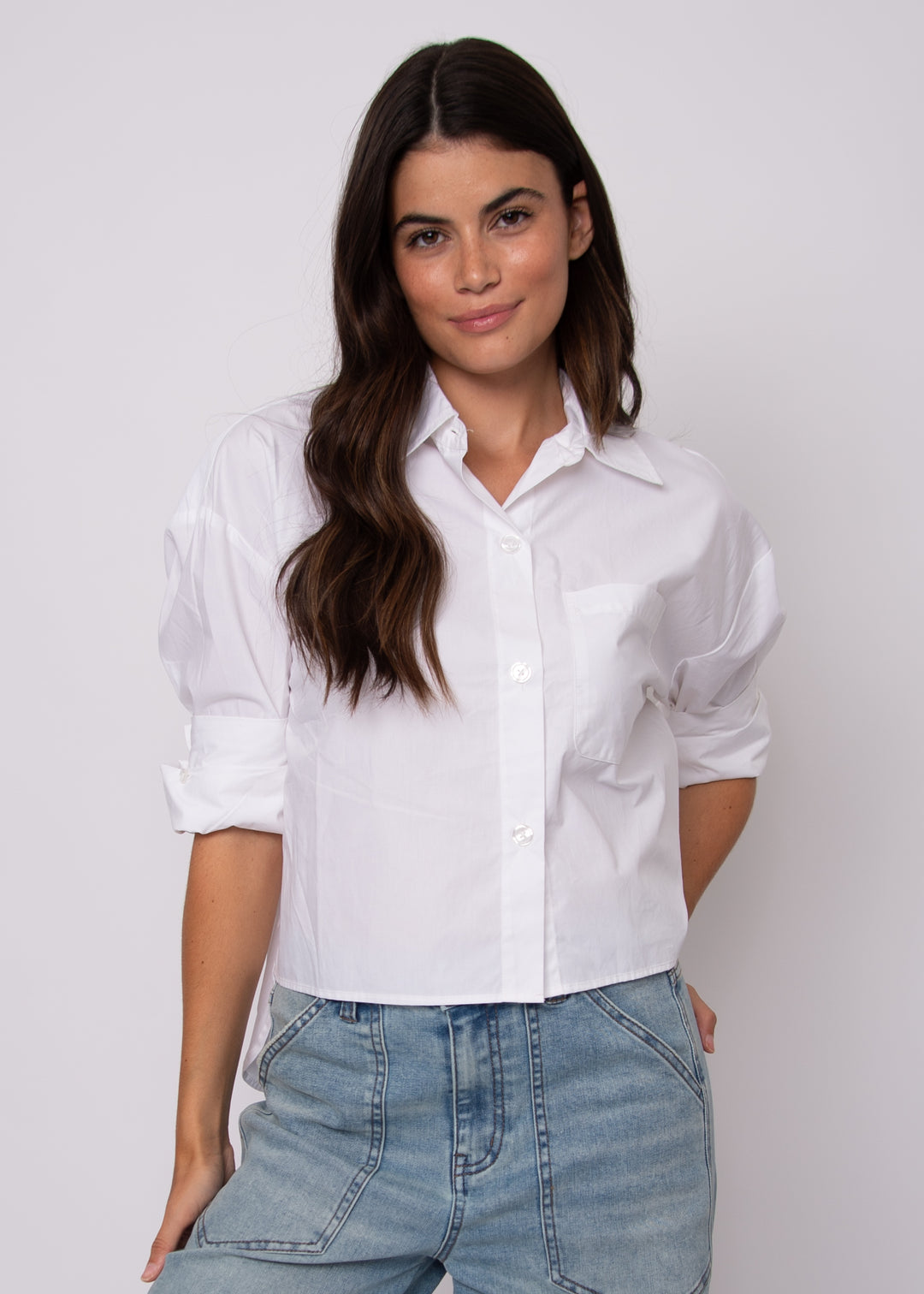 Kerwin Crisp Poplin Hi-Low Button Up Shirt in White | RD Style