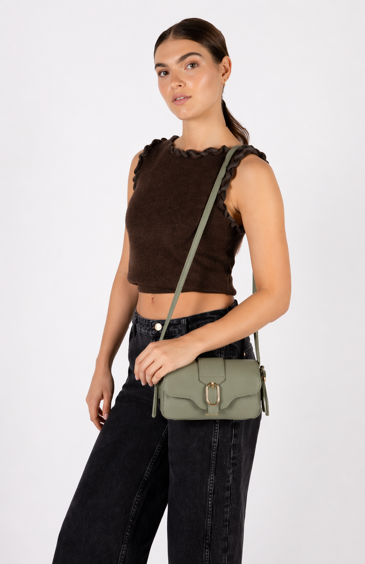 Isabelle Small Grain Shoulder Bag | Matt and Nat