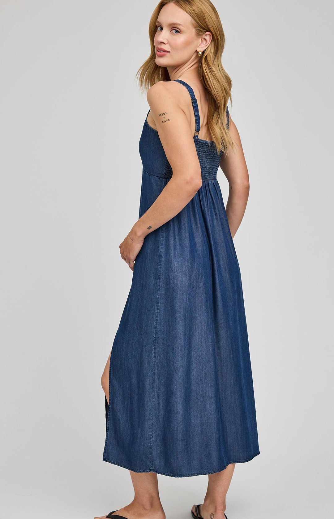 Renata Midi Dress in Dark Blue | Gentle Fawn