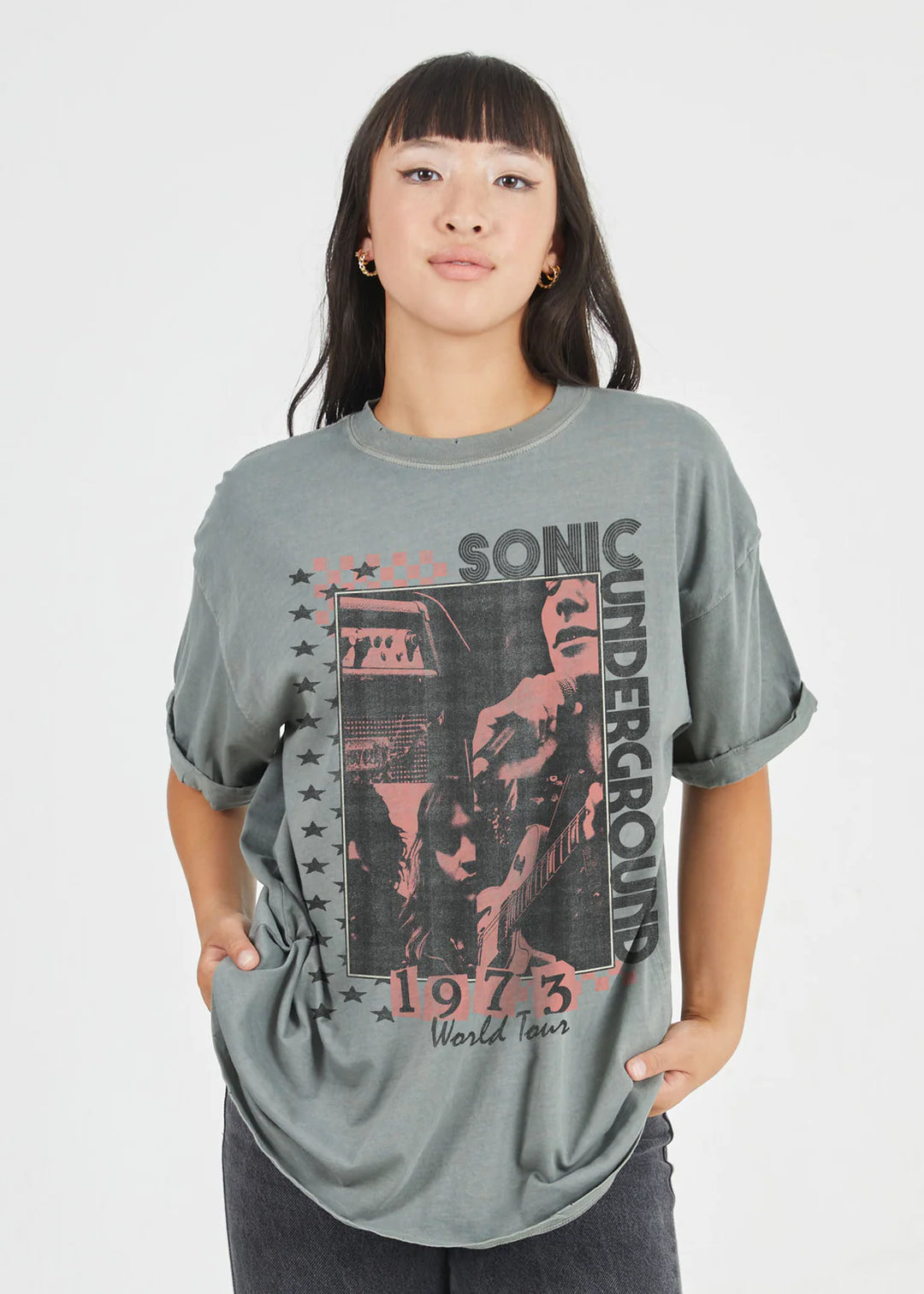 T-shirt graphique Sonic Underground Boyfriend - Vert armée | Girl Dangerous