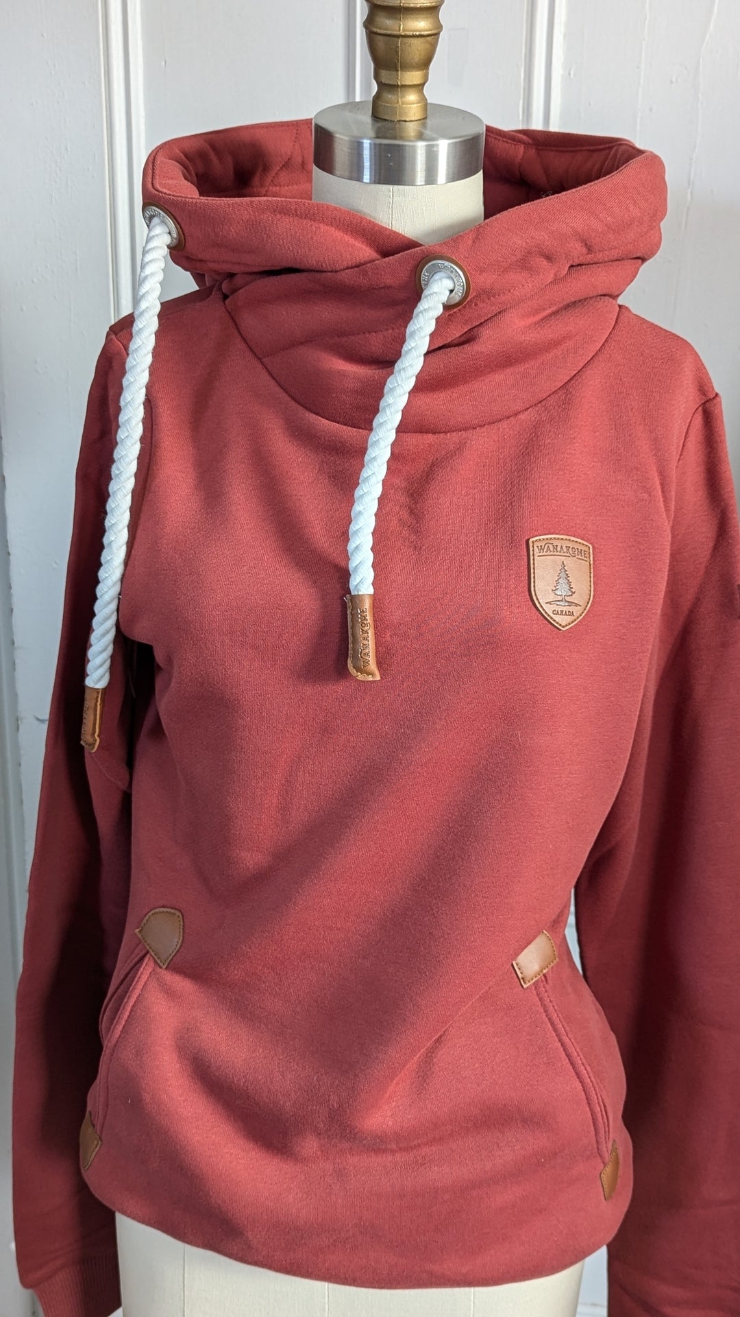 Artemis Hoodie - Rustic Red | Wanakome