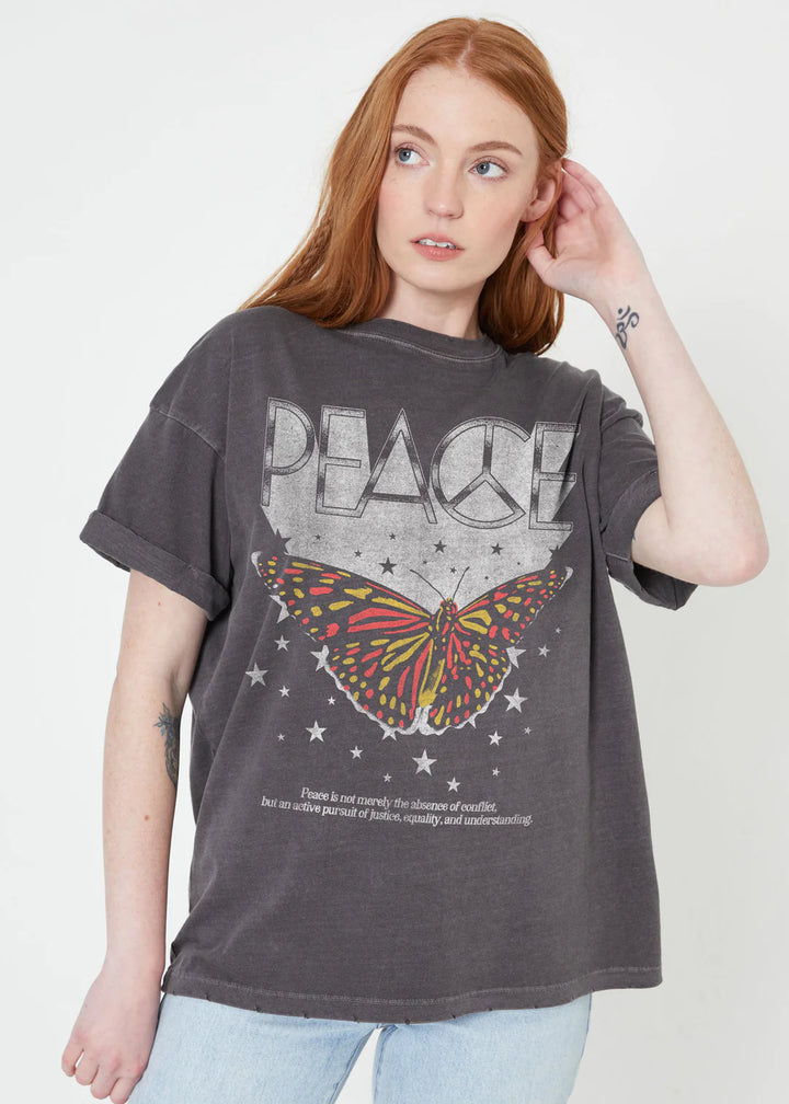 T-shirt graphique Peace Butterfly Boyfriend - Noir vintage | Girl Dangerous