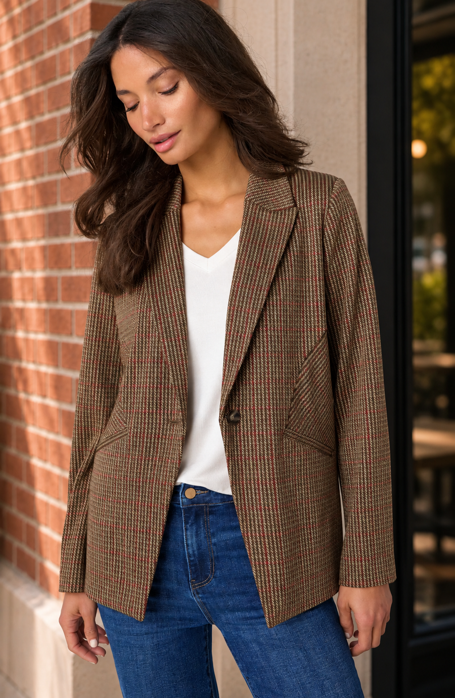 Fitted Cutaway Plaid Blazer | Liverpool