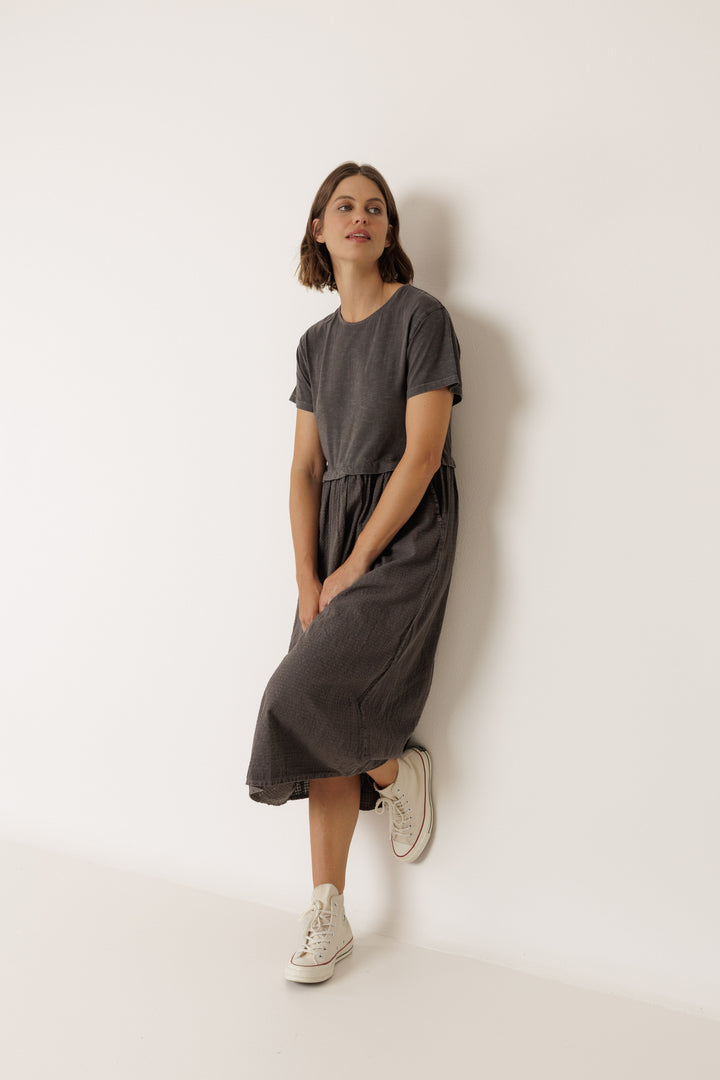 Carbon Everyday Midi Dress | Indi & Cold