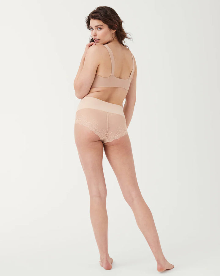 Undie-tectable® Smoothing Lace Hi-Hipster Panty | Spanx