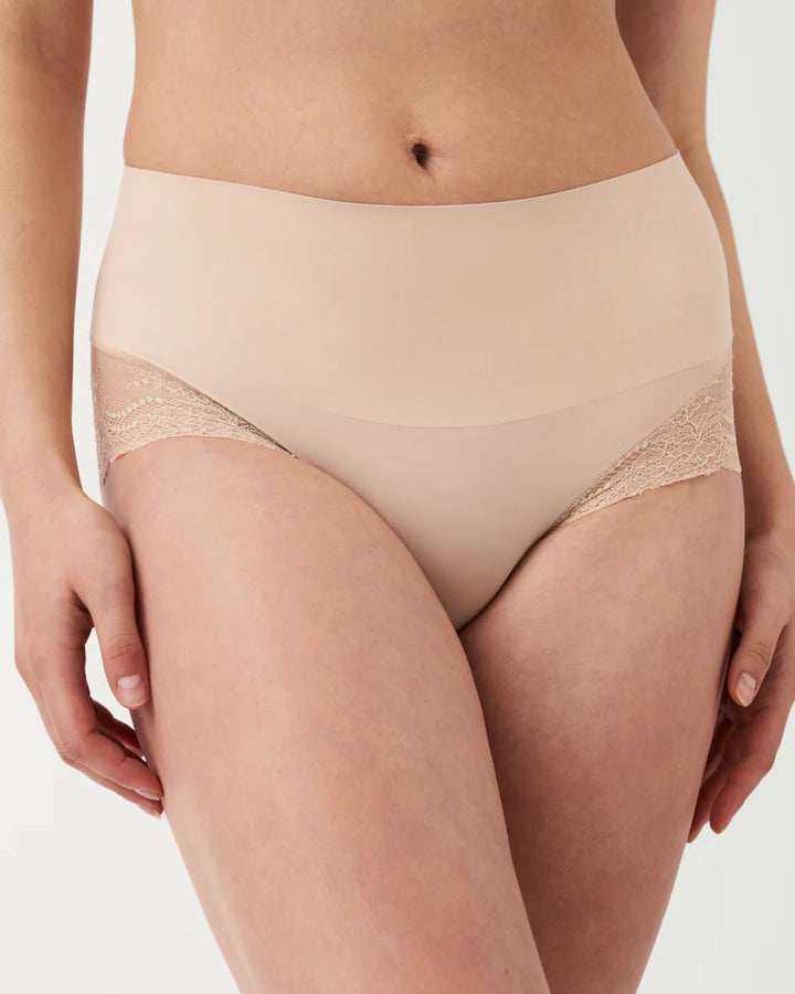 Undie-tectable® Smoothing Lace Hi-Hipster Panty | Spanx