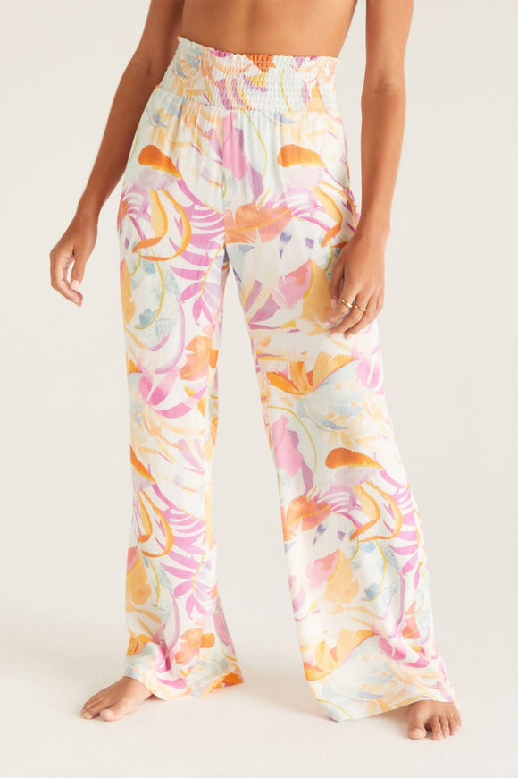 Boardwalk cabo tropical print lounge pants. Resoirt collection by z supply. Jolie folie boutique. Summer23