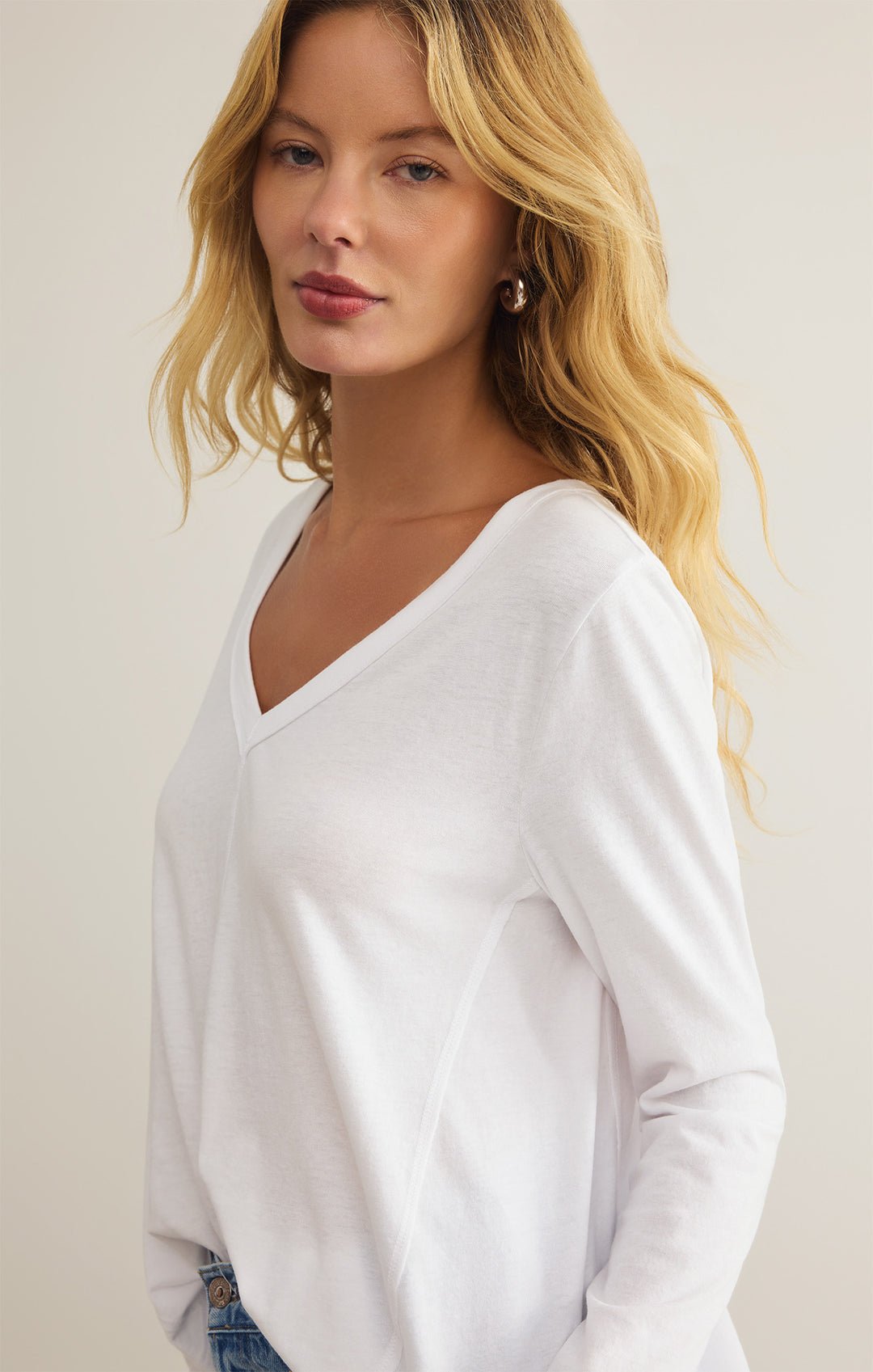 PRESALE Vail V-Neck Long Sleeve Tee - White