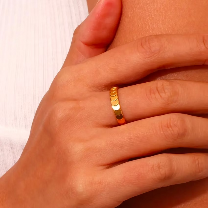 Textured Scallop Gold Ring | Alysha James Jewelry