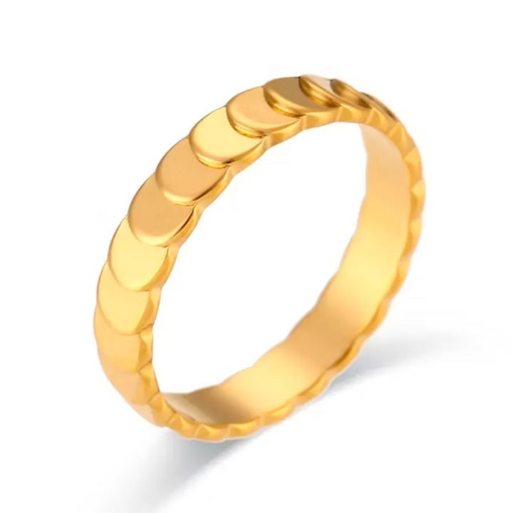 Textured Scallop Gold Ring | Alysha James Jewelry