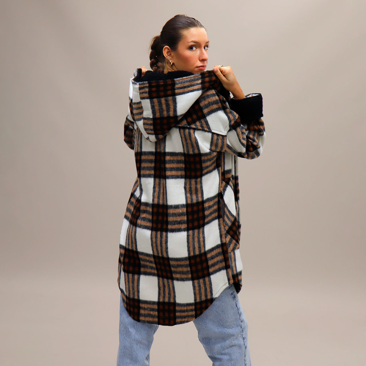 Abby Plaid Shacket - Cognac | RD Style – Jolie Folie Boutique