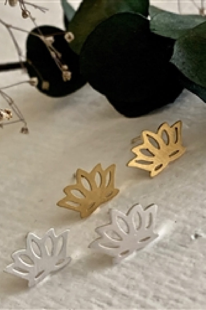 "KAMALA" Lotus Stud Earrings In Silver | Pika & Bear
