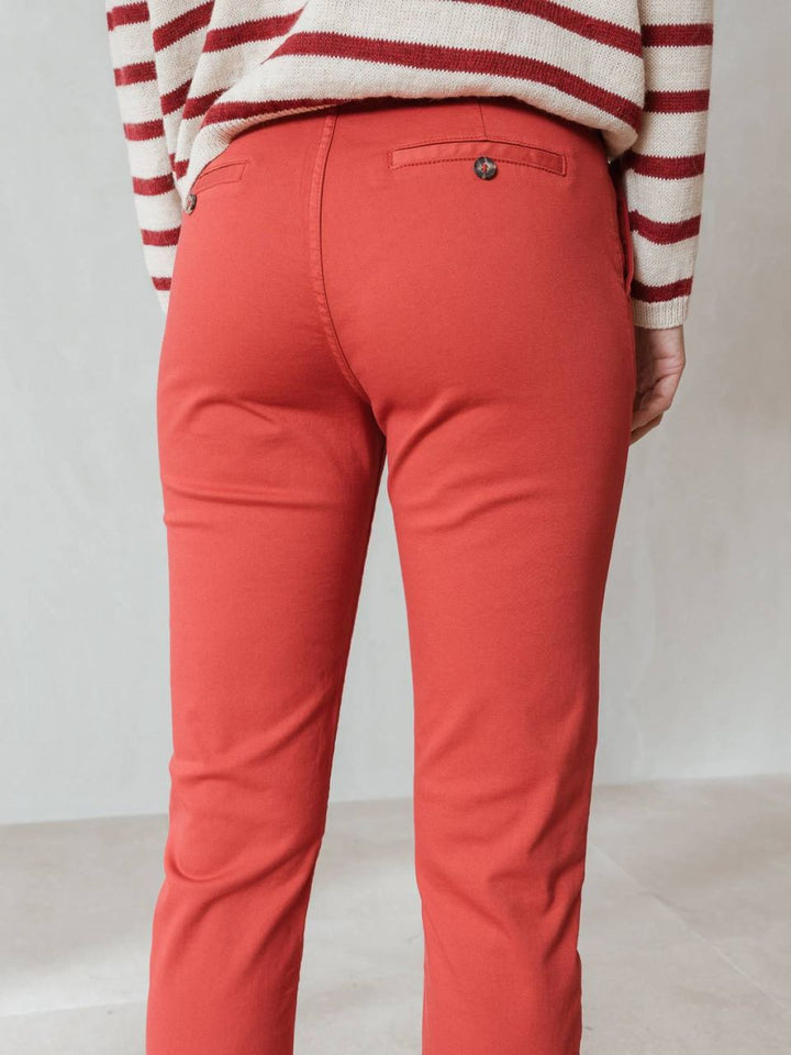 Chino Luca Pants - Rojo | Indi & Cold - Clearance